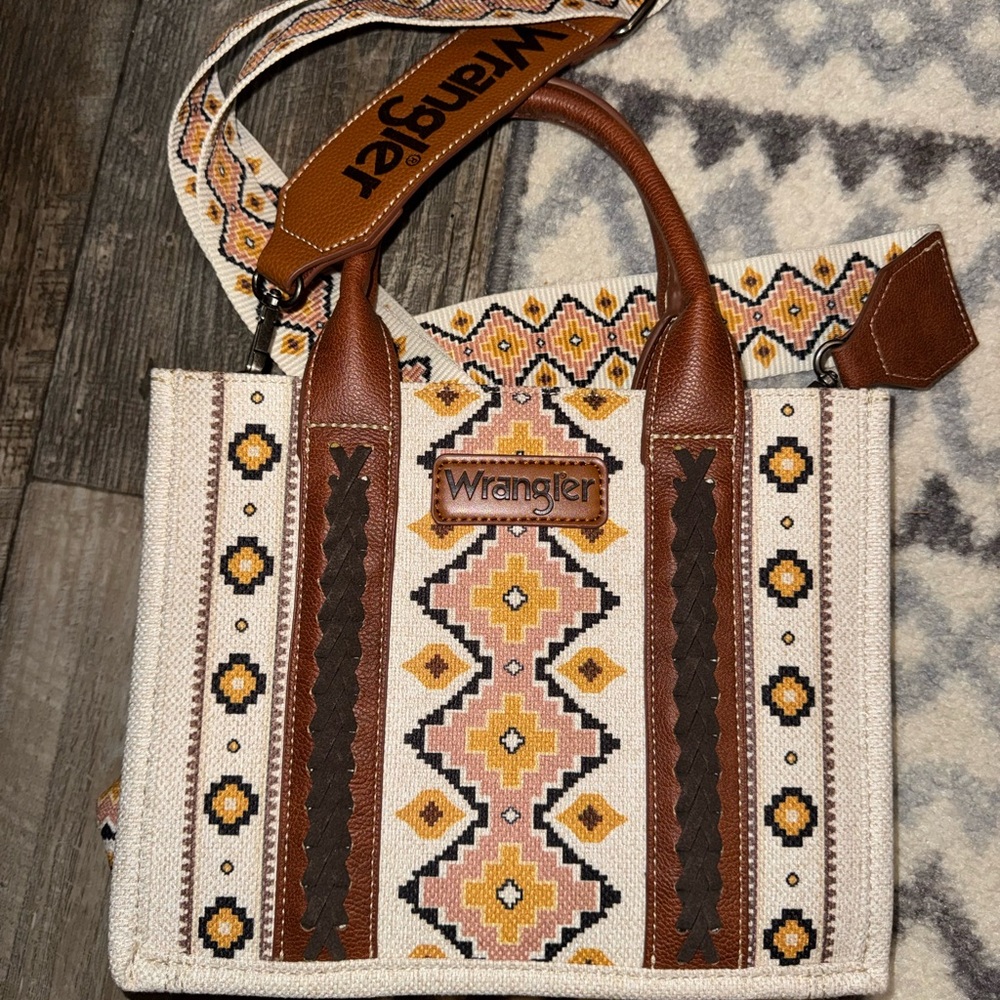 Wrangler Tan and Brown Geometric Tote